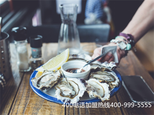 (400電話要收費(fèi)的嗎)(打400電話怎么收費(fèi)多少錢(qián))