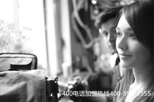 (400服務(wù)電話是什么)(400電話一級(jí)代理商|服務(wù)商【對(duì)比】)