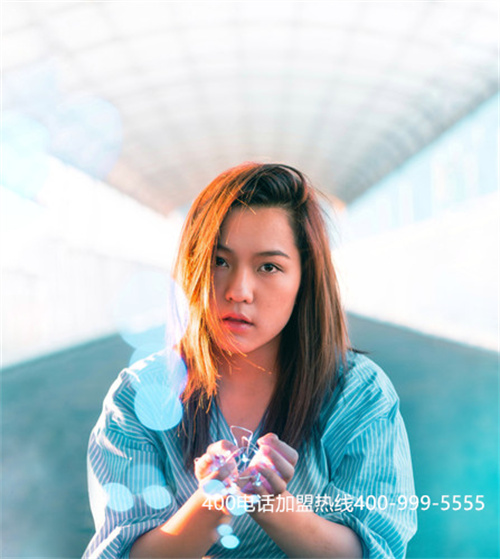 (400電話(huà)在哪里辦理)(中國(guó)400電話(huà)網(wǎng)的服務(wù)更加好)